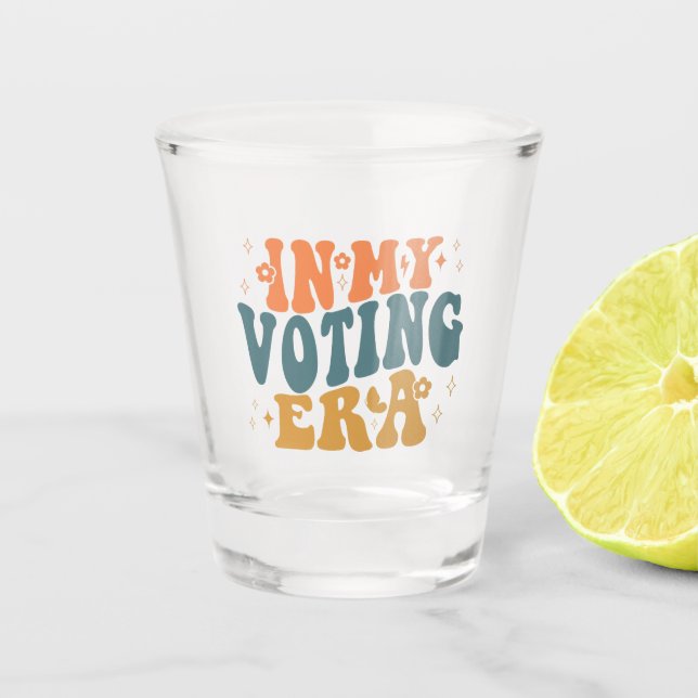 In meiner Wahlperiode kehrt die Wavy zurück Schnapsglas (Vorderseite)