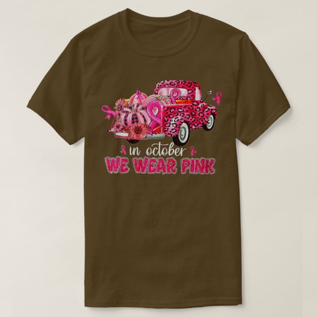 In October We Wear Pink Gnome Breast Cancer Awaren T-Shirt (Design vorne)