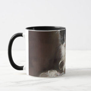 In Schwarz-Weiß-Kitten verworren Tasse