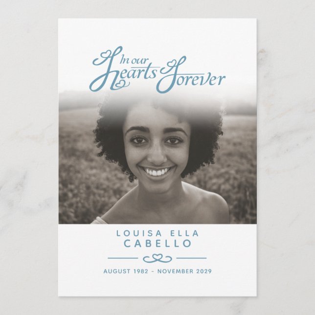 In unseren Herzen Begräbnisprogramm weiß und blau Programm (Vorderseite)