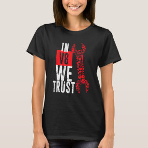 In V8 vertrauen wir auf einen beschädigten mechani T-Shirt