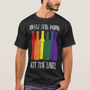 In Weine nicht das Etikett Bisexuelle Stolz Drinki T-Shirt