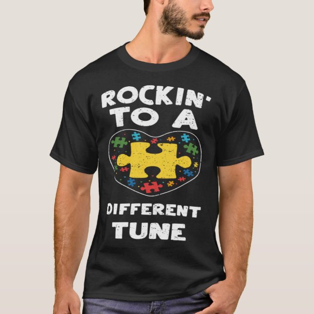 Inclusion Rockin To A Different Tune  Autism Aware T-Shirt (Vorderseite)