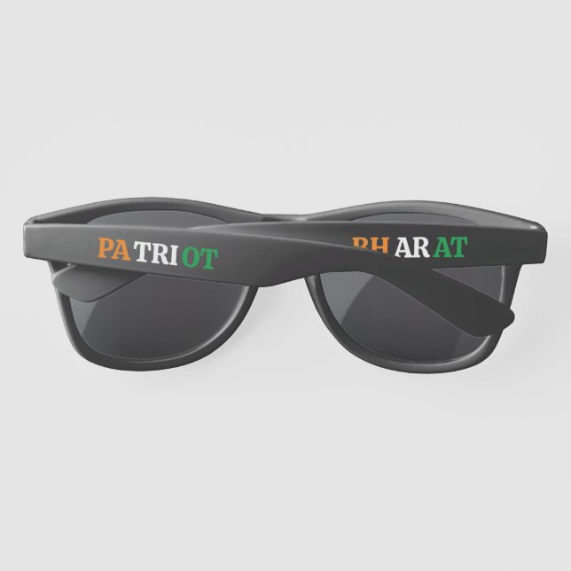 Indian Patriotic Bharat Black Wayfarer (Rückseite)