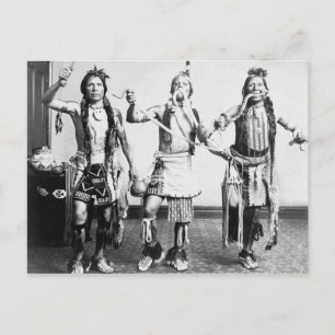 Indianische Ureinwohner bei der Durchführung eines Postkarte