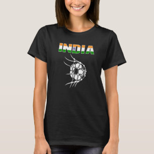 Indien Fußball-Ball im Netto-Ziel Unterstützung In T-Shirt