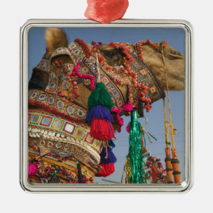 INDIEN, Rajasthan, Pushkar: PUSHKAR KAMELMESS, Ornament Aus Metall