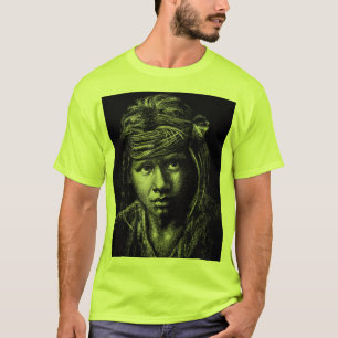 Indigenous American Boy's Gesicht größer T-Shirt