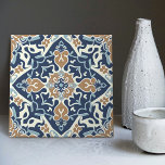 Indigo Azulejo Blue Portugiesische Lissabon-Dekora Fliese<br><div class="desc">Indigo Azulejo Blue Portugiesisch Lissabon dekorative Keramik Fliesen sind eine schöne und einzigartige Ergänzung zu jeder Zuhause. Ein hochwertiges Produkt mit zeitloser Ästhetik. Die blaue Farbe der Fliesen wird durch das Indigoblau der berühmten Azulejo-Fliesen von Lissabon inspiriert, was Ihrem Raum eine Touch von Geschichte und Kultur verleiht. Diese Fliesen eignen...</div>