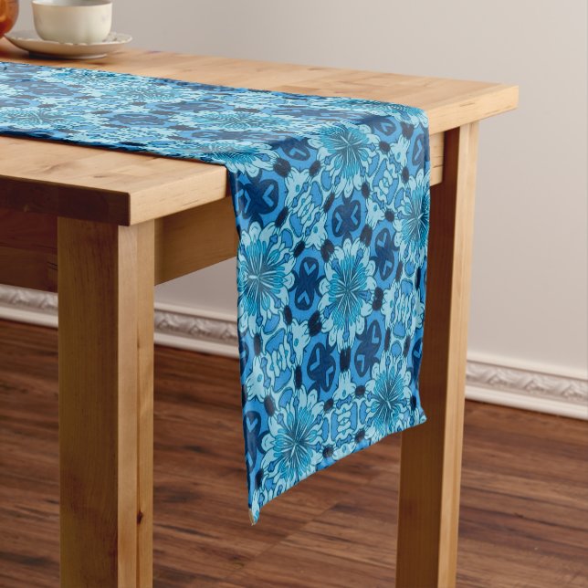 Indigo Blue Floral Chinesisches Fliesenmuster Kurzer Tischläufer (Beispiel)
