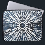 Indigo Ink Radial Motif Laptopschutzhülle<br><div class="desc">Indigo Ink Motif I bis Juni Erica Vess. Radiales Design aus indigoblau-Farbgebung und verschiedenen geometrischen Formen.</div>