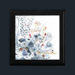 Indigo & Ochre - Aquarellfarben-Blume Erinnerungskiste<br><div class="desc">Indigo & Ochre II von Victoria Borges. Die Aquarellfarben sind in verschiedenen Blautönen mit Akzenten gehalten.</div>