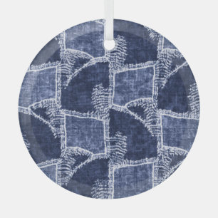 Indigo Patchwork: Textured Checked Elegance Ornament Aus Glas