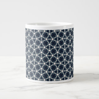 Indigo-Schnee-Blumen-Gitter Jumbo-Tasse