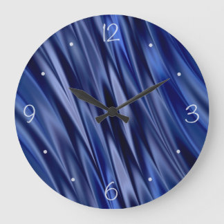 Indigo u. violette blaue Satinartstreifen Große Wanduhr