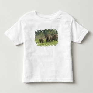 Indische Elefantenfamilie Kleinkind T-shirt