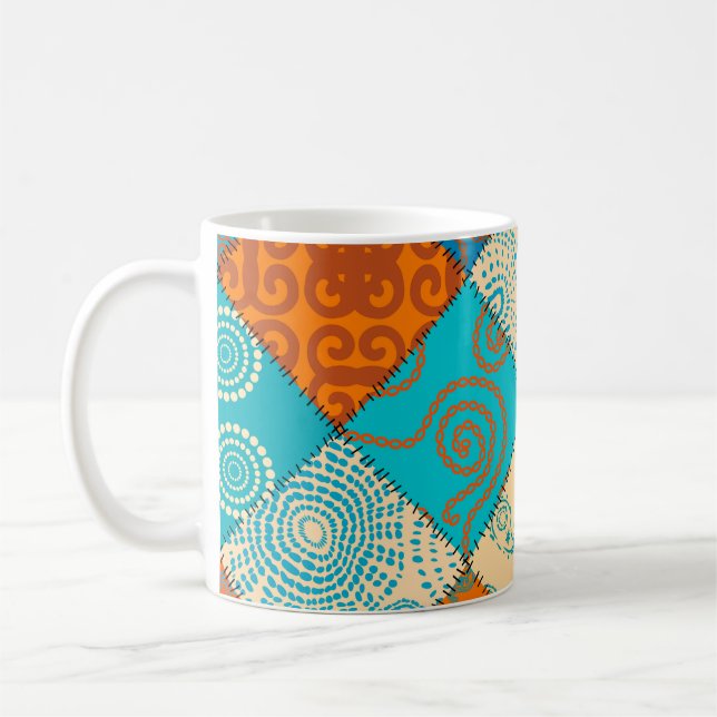 Indischer Patchwork: nahtloses Vintage-Muster. Kaffeetasse (Links)