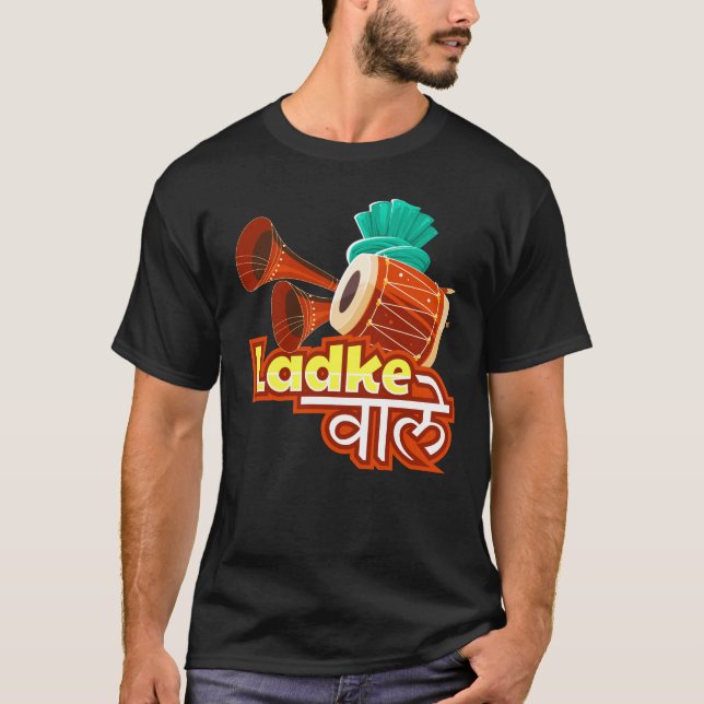 Indisches Hochzeitshemd für Groomseite T-Shirt (Vorderseite)