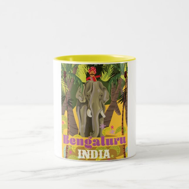 Indisches Reiseplakat von Bengaluru Zweifarbige Tasse (Mittel)