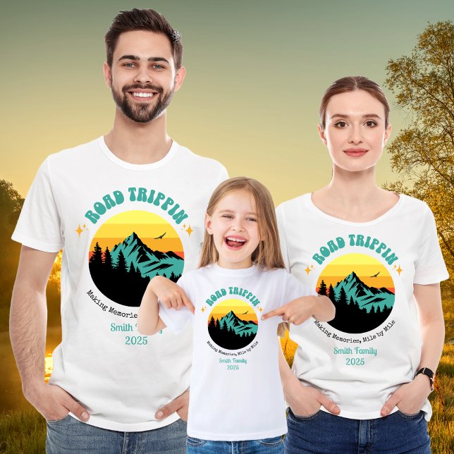 Individuelle Familienurlaub Straße Außenreise Matc T-Shirt (Custom family road trip t-shirts with scenic mountain design—perfect for your 2025 adventure togethe)