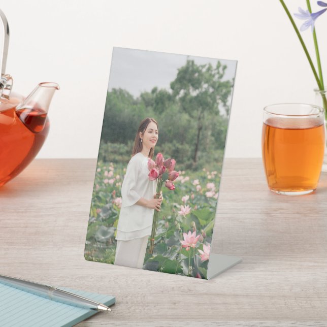 Individuelle Mama Foto Bouquet Pedestal Signierung Sockelschild (In SItu)