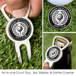 Individuelle Name Ball Marker Black Personalisiert Pitchgabel<br><div class="desc">Ein stilvolles All-in-One-personalisiertes Divot-Tool, Flaschenöffner und Kugelmarker! Ein klassisches Design mit einem Siegeskranz, der einen Ball und Tee umrahmt. Diese bearbeitbare Vorlage kann für einen Golfclub, einen Country Club, einen Firmennamen, einen Teamplayer, einen Golfclub oder einen einzelnen Golfer angepasst werden. Ideal für Feiertage, Firmenveranstaltungen, Wettbewerbe, Turniere und vieles mehr. Druckfarben:...</div>
