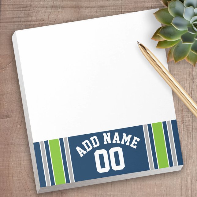 Individuelle Name Blue and Green Sports Jersey Notizblock (Personalized Notepad - a fun gift or useful promotional product)