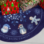 Individuelle Name Chinoiserie Weihnachten Polyester Weihnachtsbaumdecke<br><div class="desc">Individuelle Name Chinoiserie Weihnachtsfeiertag Collage Baum Rock.</div>