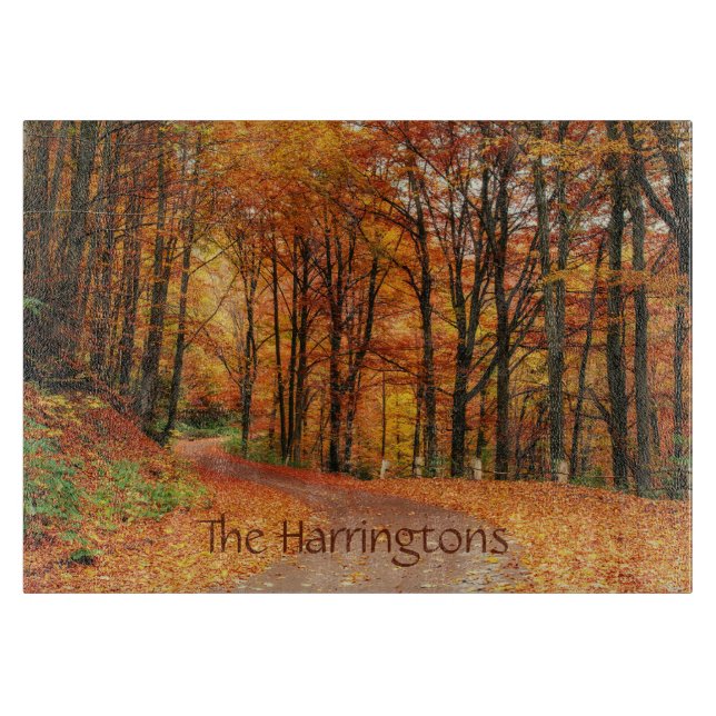 Individuelle Name - farbenfroher Herbstweg Schneidebrett (Vorderseite)