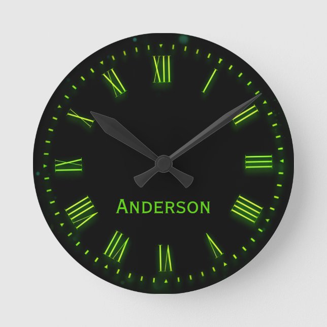 Individuelle Name Green Black Classic Elegant Roma Runde Wanduhr (Vorderseite)