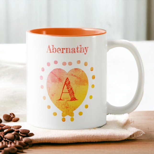 Individuelle Name Initial Polka Dot Gelbes Orangen Zweifarbige Tasse (Easy to give a personalized gift with the template ceramic mug design. )