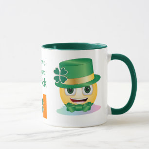 Individuelle Name Irish Emoji mit Hut und Kleeblat Tasse