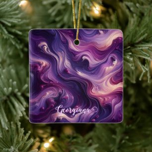 Individuelle Name Lebhafter Lila Farbeffekt Keramikornament