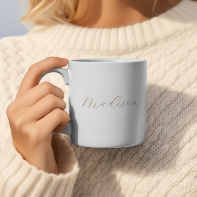 Individuelle Name Minimalistische Tasse - Kurzes S (Minimalist Custom Personalized Coffee Mug With Gold Handwritten Lettering | 369MyName)