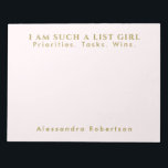 Individuelle Name Monogramm Pastell Pink Gold Mini Notizblock<br><div class="desc">Elegante stilvolle minimalistische Premium Look personalisiert Notizblock für den unapologetischen Listenmacher. Pastellfarbene, pinkfarbene feminine, gürtelige Kulisse und edle goldene Typografie. Fügen Sie Ihren Namen und benutzerdefinierten Text, zum Beispiel die Phrase I AM SUCH A LIST MÄDCHEN, dass so gut mit einigen von uns. Wir wollte, organisiert zu werden und alles...</div>