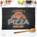 Individuelle Name Neon Italienisches Pizzeria Pizz Geschirrtuch<br><div class="desc">Custom Neon Sign Style Italienische Pizzeria Pizza House Personalisierte Geschenke - Passen Sie Ihren Namen oder benutzerdefinierten Text an!</div>