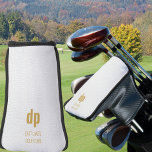 Individuelle Name-Putter aus weißem Leder Golf Headcover<br><div class="desc">Personalisierte Putter Kopfbedeckung für Golfspieler. Ihre Initialen sind in moderner überdimensionaler Typografie geschrieben und Sie können auch Ihren Namen oder den Namen Ihres Golfclubs hinzufügen. Das Design ist mit einem Ledertexturierten Hintergrund in weiß bedruckt.</div>