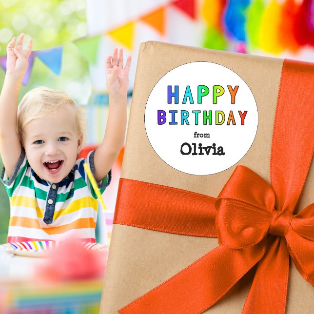 Individuelle Name Rainbow Happy Birthday Runder Aufkleber (Von Creator hochgeladen)
