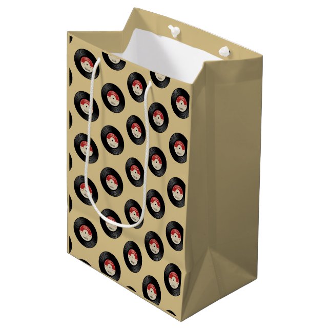 Individuelle Name Retro Vinyl Record Mittlere Geschenktüte (Vorderseite Schrägansicht)