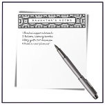 Individuelle Name Schwarz-Weiß-Geometrie Notizblock<br><div class="desc">Stilvolles individuelle Name-Design mit geometrischen Mustern in Schwarz und Weiß. Ideal für Liebhaber einfacher Muster mit modernem Design. Klicken Sie auf Personalisieren,  um Ihren Namen oder Text Ihrer Wahl einfach hinzuzufügen.</div>