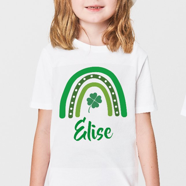 INDIVIDUELLE NAME St. Patrick's Day Boho Rainbow K T-Shirt (Von Creator hochgeladen)