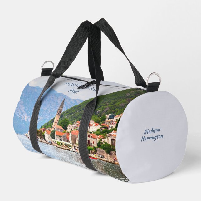 Individuelle Name & Text Montenegro Duffle Bag (Linke Seite)