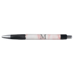 Individueller Name und Monogramm auf rosa Kugelschreiber