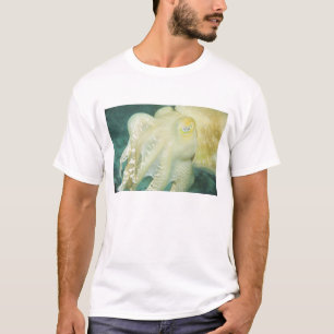 Indonesien, Provinz Südsulawesi, Wakatobi T-Shirt
