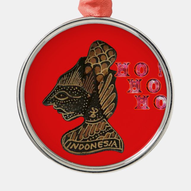 Indonesisch Shadow Puppet Hospho Design auf roter  Silbernes Ornament (Vorne)