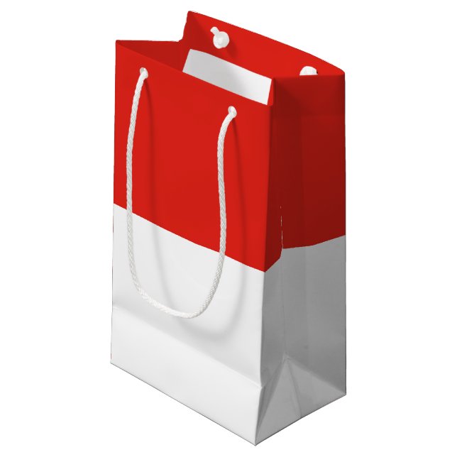 Indonesische Flagge Kleine Geschenktüte (Vorderseite Schrägansicht)