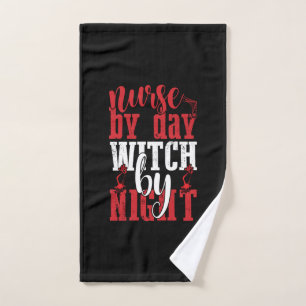Infirmière d'Halloween par sorcière de jour par nu