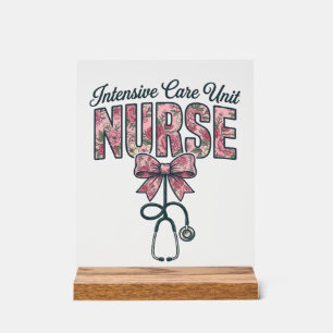 Infirmière en soins intensifs floral nœud concepti