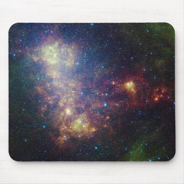 Infrarot-Porträt, das Sterne und Staub aufdeckt Mousepad (Vorne)