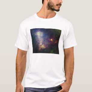 Infrarotporträt, das die Sterne und den Staub T-Shirt